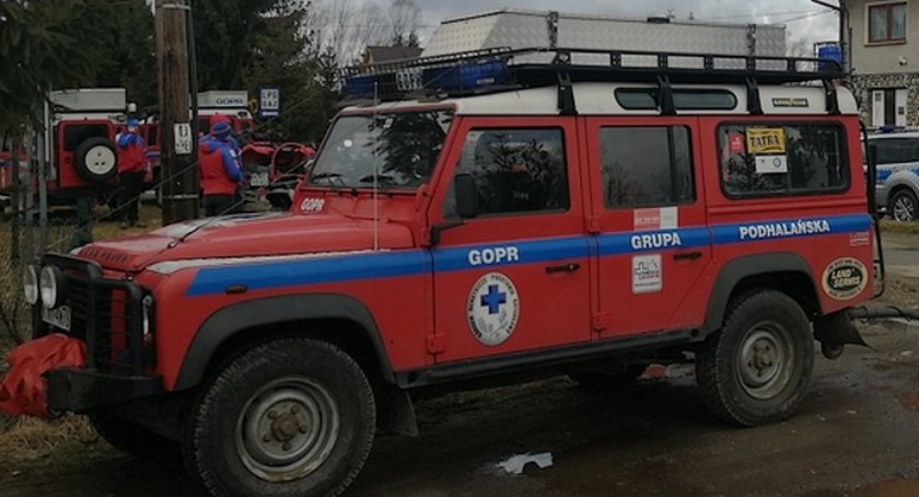 Ewakuacja harcerzy ze schroniska, pomoc osobom kontuzjowanym i wyczerpanym upałem - ratownicy GOPR w akcji