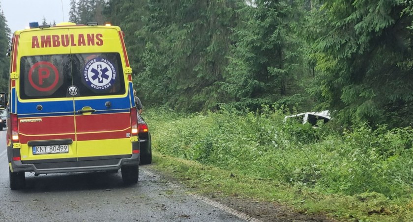 Groźne dachowanie na Kojsówce