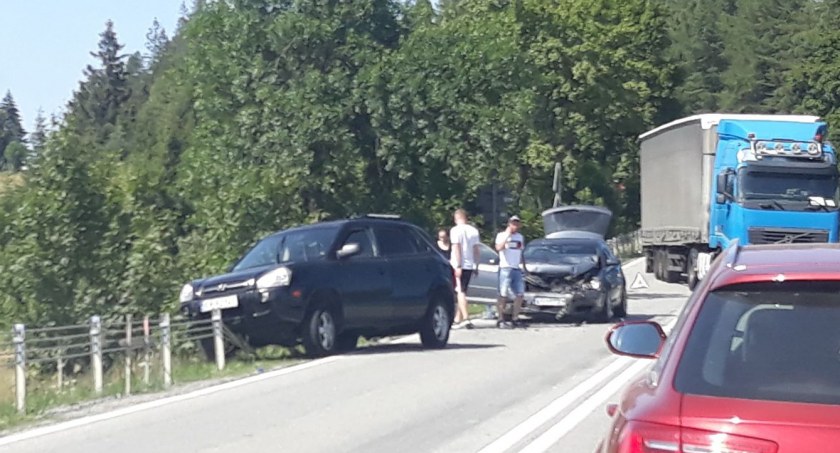 Kolejna stłuczka na zakopiance