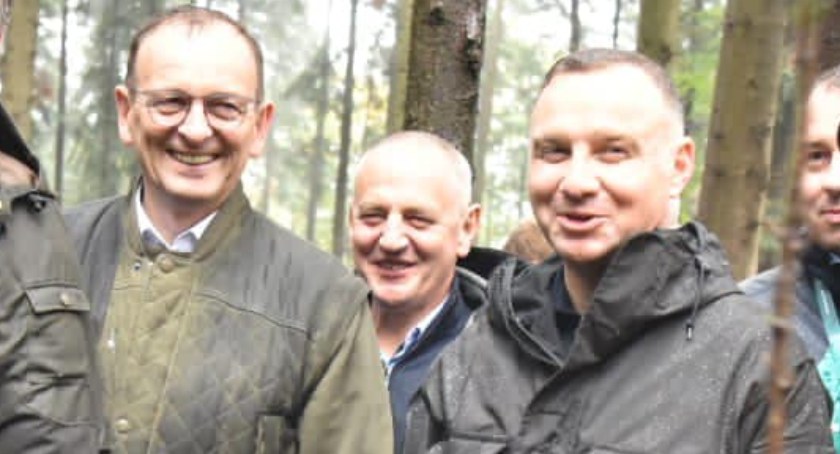 Minister Siarka i starosta Faber wraz prezydentem Dudą sadzili las w nadleśnictwie Lipnica Wielka