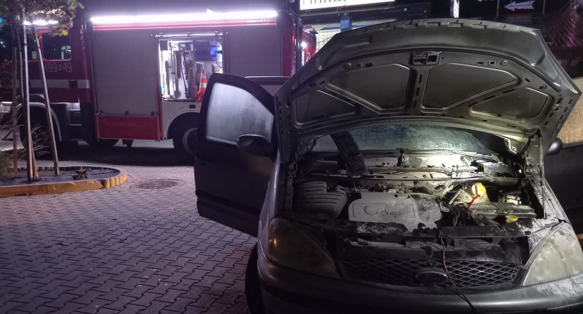 Pożar samochodu w Chyżnem