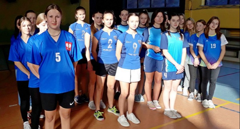 Powiatowe Igrzyska Młodzieży Szkolnej  w koszykówce 3 X 3 dziewcząt
