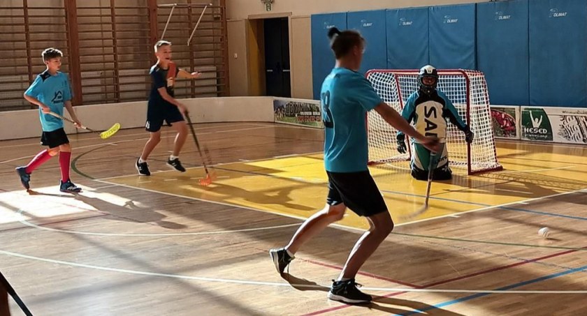 Igrzyska Młodzieży Szkolnej Ośrodka Sportowego w Nowym Targu w unihokeju dziewcząt i chłopców
