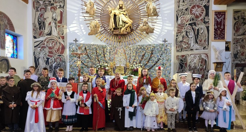 Korowód Świętych w Podczerwonem to już tradycja  