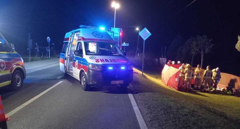 Makabryczne potrącenie rowerzysty - trwa walka o życie mężczyzny