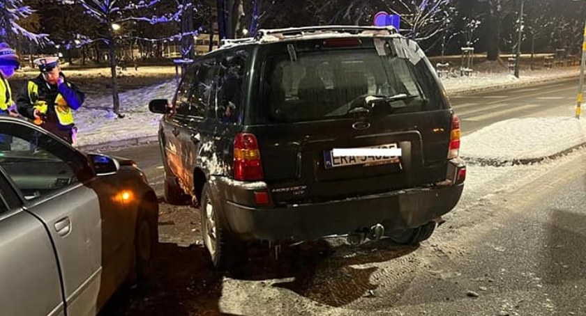 Kolejne ofiary zimna - stłuczka w Zakopanem
