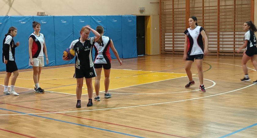 Powiatowa Liceliada  w koszykówce 3x3 dziewcząt