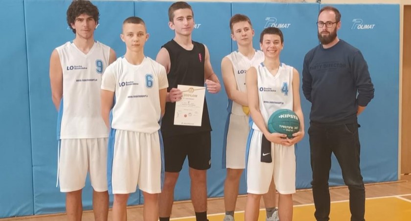 Półfinały Mistrzostw Małopolski w Piłce Koszykowej 3x3 chłopców