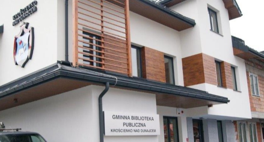 Krościenko nad Dunajcem. 28 tysięcy książek zmieni lokalizację