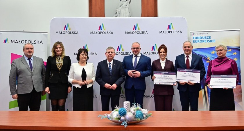 Promesy na rozwój małopolskich szkół