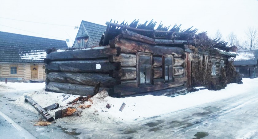 Skansen budownictwa się sypie - brzydka wizytówka Chochołowa, jednej z najpiękniejszych wiosek na Podhalu