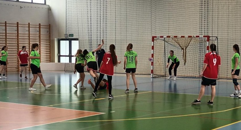 Licealiada Ośrodka Sportowego Nowy Targ w piłce ręcznej dziewcząt
