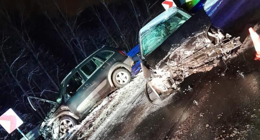 Groźnie wyglądające zderzenie samochodów w Poroninie