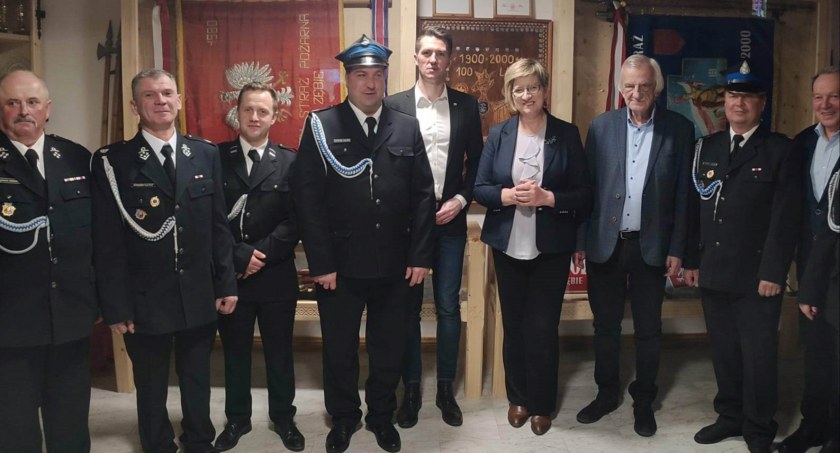 Wicemarszałek Sejmu Ryszard Terlecki na walnym zebraniu OSP Ząb