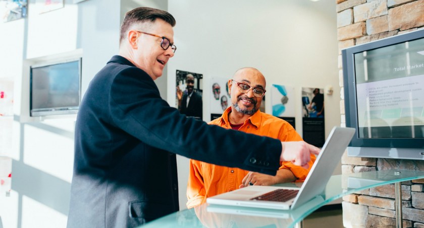 Dlaczego firmy decydują się na outsourcing kadr?