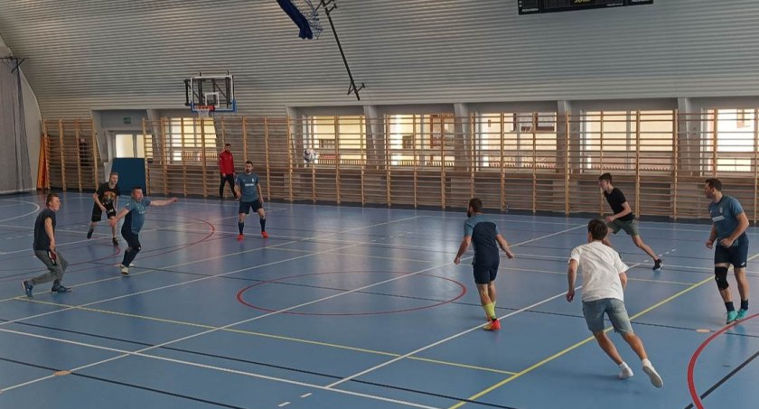 Druhowie z Ponic mistrzami OSP w Futsalu w Lipnicy Wielkiej