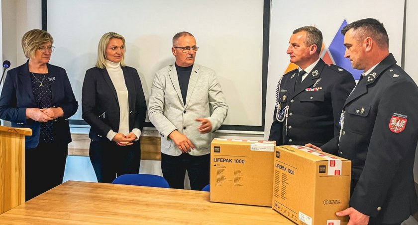 Defibrylatory AED dla OSP Suche i OSP Bustryk