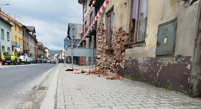 Kiedy zawali się ten budynek? - zabytkowa ruina się sypie