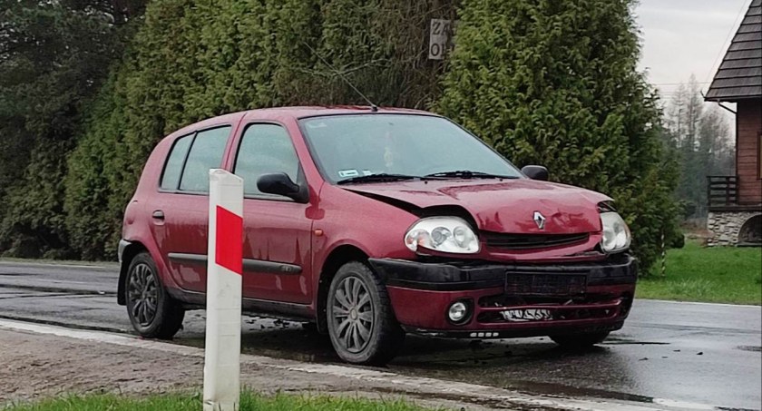 Kolizja trzech samochodów w Łopusznej