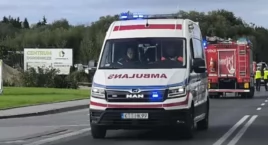Zderzenie samochodu z motocyklem na Zakopiance - pos…