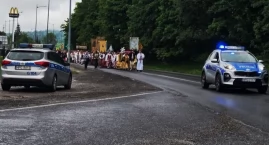 Policjanci czuwali nad bezpieczeństwem podczas procesji