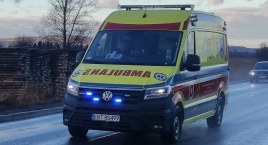 Niebezpiecznie na ścieżce rowerowej w Podczerwonem - poturbowany chłopiec zabrany do szpitala
