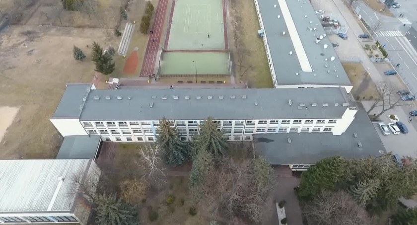 Oświadczenie grona pedagogicznego ZSP nr 1: „Mechanik murem za panią dyrektor Ewą Grodzicką