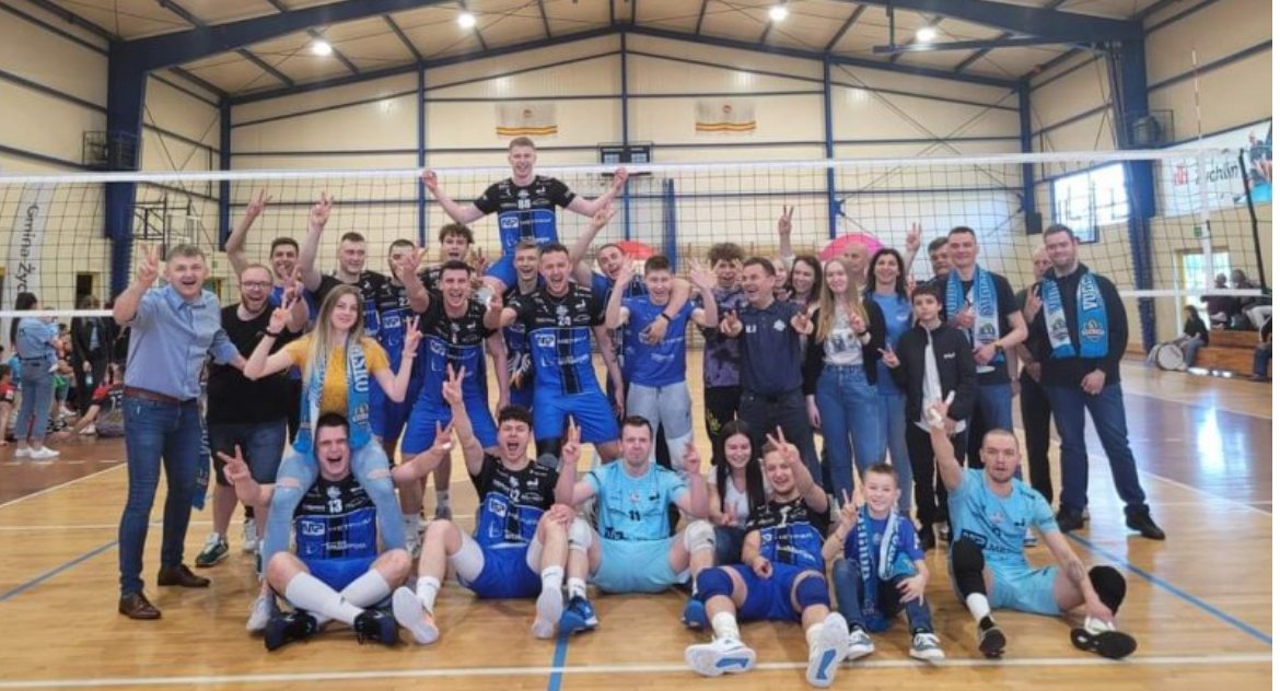 Wielki sukces radomszczańskiej drużyny! KS METPRIM Volley Radomsko w II lidze siatkówki