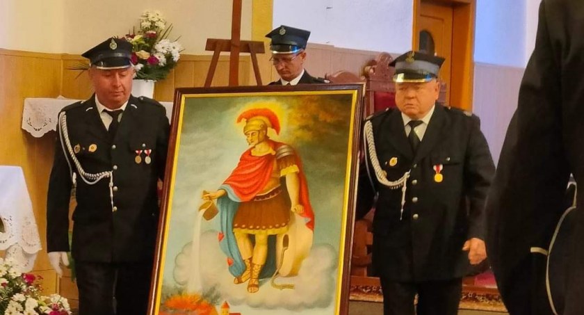 Strażacy ochotnicy z Kietlina obchodzili swoje święto. Były odznaczenia i poświęcenie obrazu św. Floriana, patrona strażaków 