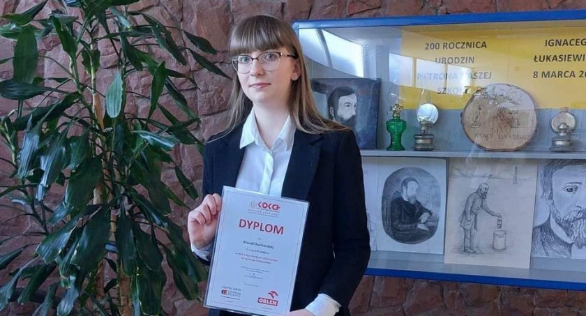 Klaudia Kucharska, uczennica II LO, w finale trzech ogólnopolskich konkursów. Chemia nie ma przed nią żadnych tajemnic 