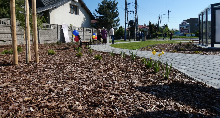 Park kieszonkowy na Kowalowcu i skwer na Owocowej oficjalnie otwarte [Budżet Obywatelski]