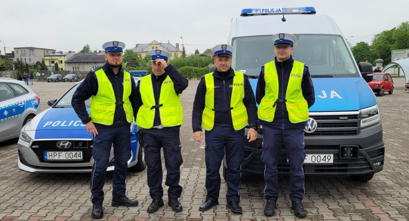 Dzisiaj na drogach całego kraju wzmożone kontrole policji. Trwa akcja „Prędkość