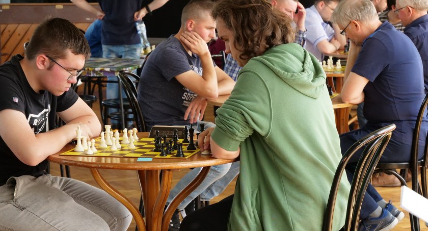 Kolejny Turniej Szachowy w Miejskim Domu Kultury. Tu liczy się strategia i myślenie kilka ruchów na przód