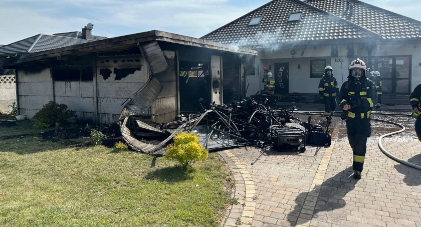 Pożar garażu przy ulicy Krańcowej. Straty oszacowano na 250 tysięcy złotych 