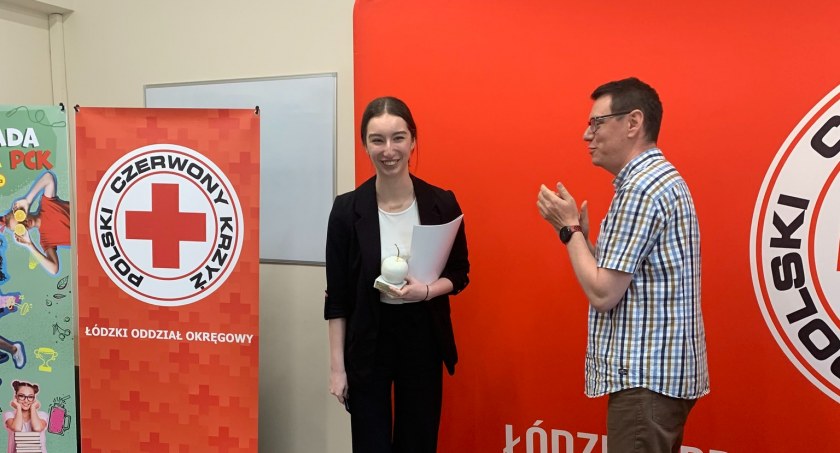 Aleksandra Malej, uczennica kl. III B w II LO, wygrała Olimpiadę Zdrowia PCK. W czerwcu powalczy w ogólnopolskim finale