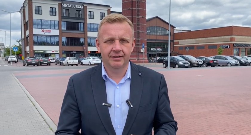 [WIDEO] Łukasz Więcek: Urząd Miasta nie zaprosił mieszkańców do debaty nad Raportem o stanie miasta. No to ja zapraszam radomszczan