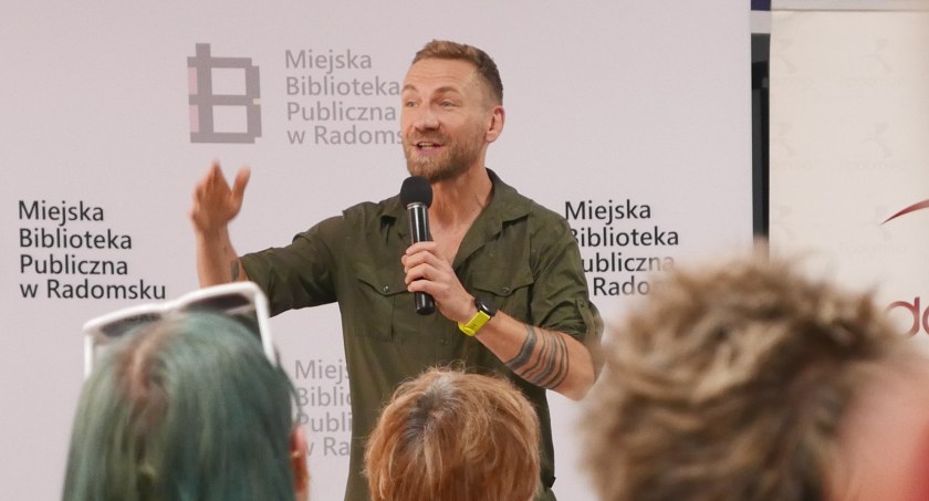 Spotkanie w MBP. Przemysław Kossakowski opowiedział o swoim życiu i o tym, dlaczego dał sobie spokój z telewizją