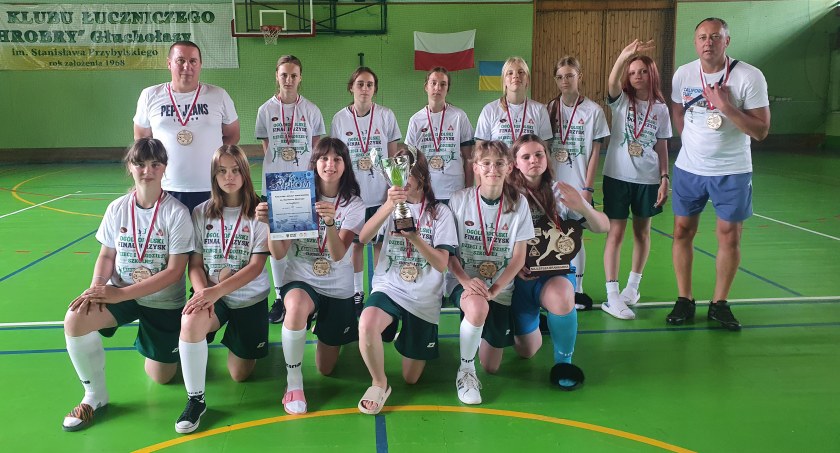 Brąz młodych piłkarek z Przedborza podczas Mistrzostw Polski w Głuchołazach