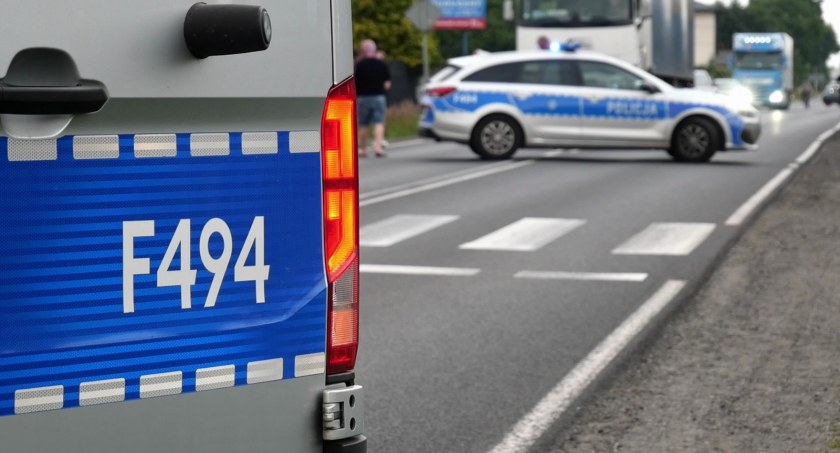 15-letnia dziewczyna i jej rówieśnik potrąceni na przejściu dla pieszych. Oboje doznali obrażeń, zostali przewiezieni do szpitala 