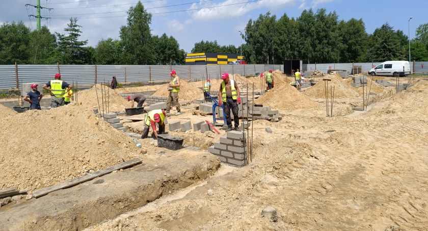 Ruszyła budowa Centrum Opiekuńczo-Mieszkalnego przy ulicy Inwestycyjnej. Będzie kosztować ponad 5 mln zł