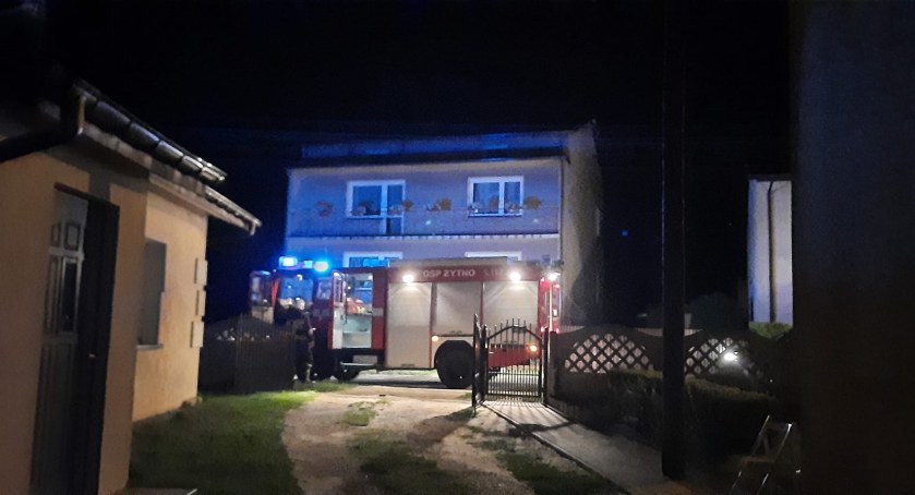 Mała Wieś w gminie Żytno. Doszło do zwarcia, pojawił się ogień, trzeba było wezwać strażaków