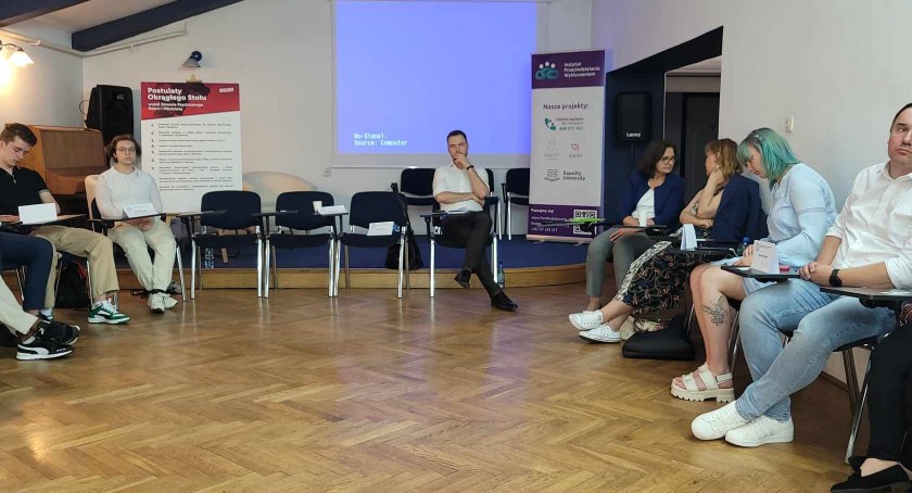 „Szkoły często ignorują jej problemy związane ze zdrowiem psychicznym