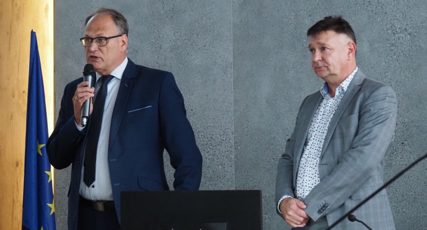Cała sala przeciw: „Tak jak panu prezydentowi wierzyłam do tej pory, tak u mnie pan jest spalony