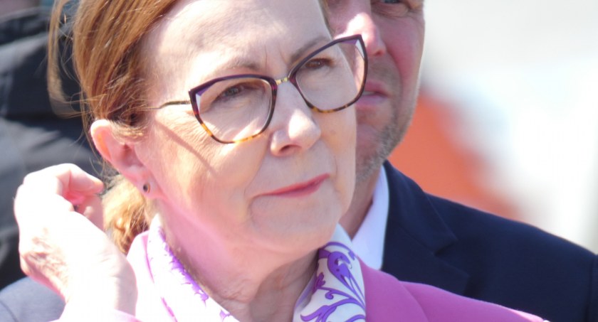 TOP2023. Policja na sztywnym łączu z Milczanowską. Biuro posłanki PiS-u ma specjalną linię telefoniczną z komendą