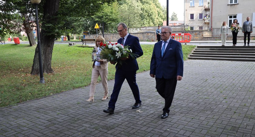 W Radomsku uczczono pamięć ofiar II wojny światowej