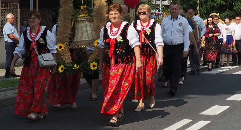 Dożynkowa niedziela w powiecie radomszczańskim. Uroczystości w Pławnie, Maluszynie i Kodrębie