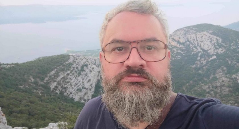 No i wrócił. No i znów nie owija w bawełnę, komentuje, ciśnie. Posłuchaj podcastu „Z Grzywy