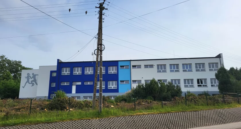 Fakturowy przewał na 180 tysięcy: księgowa kradła z zakładu komunalnego, biblioteki, ośrodka kultury...