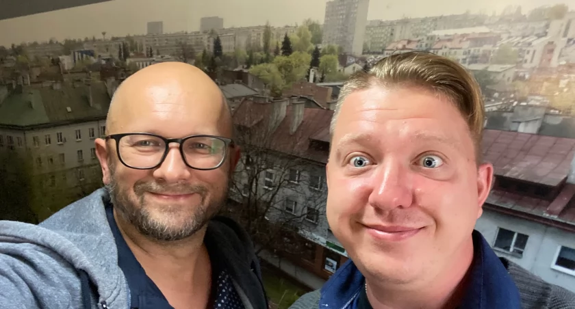 Tekturki jadą, miliony wiozą. A co po wyborach? Źródełko wyschnie? [podcast Dwaj Panowie AA]
