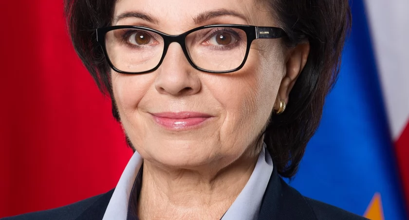 Do Strzałkowa przyjedzie ktoś ważny. Konkretnie marszałek Sejmu Elżbieta Witek. Będzie briefing przed remizą OSP
